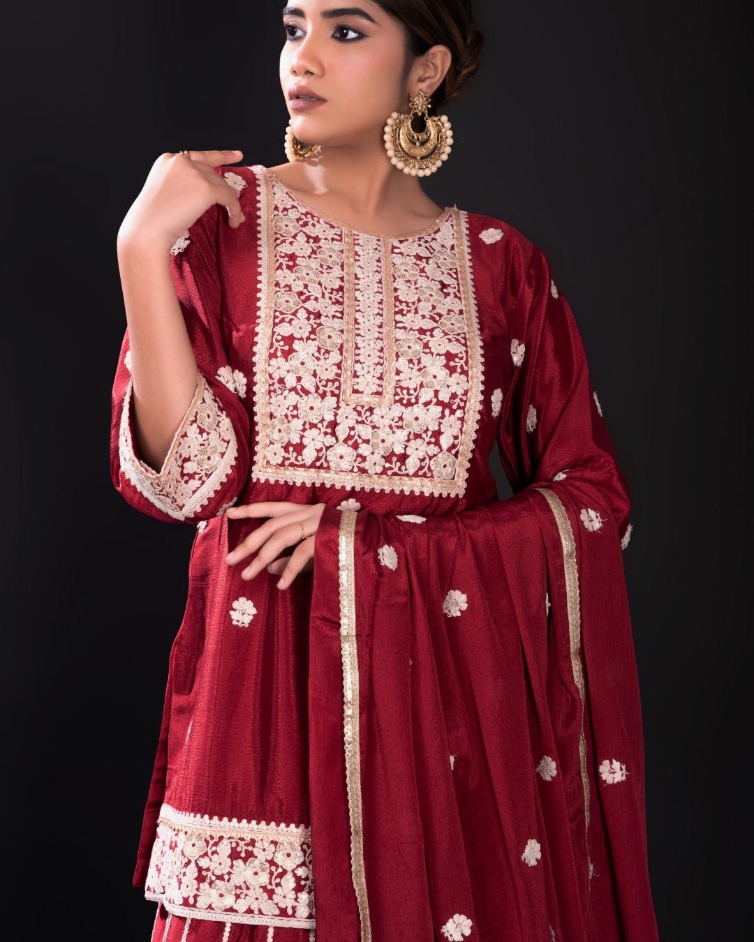 V CTR 0146 RED SHORT KURTA WITH SKIRT
