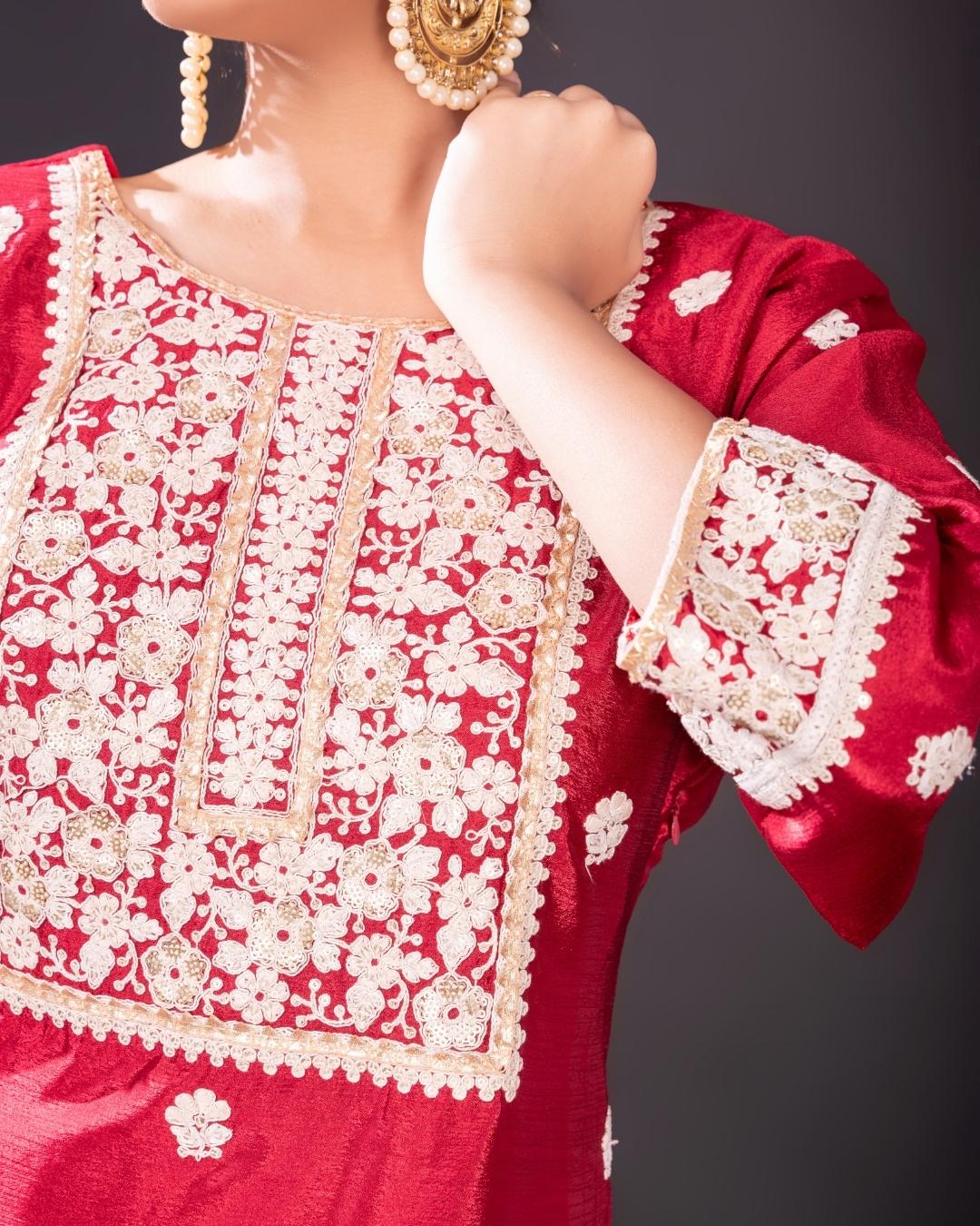 V CTR 0146 RED SHORT KURTA WITH SKIRT