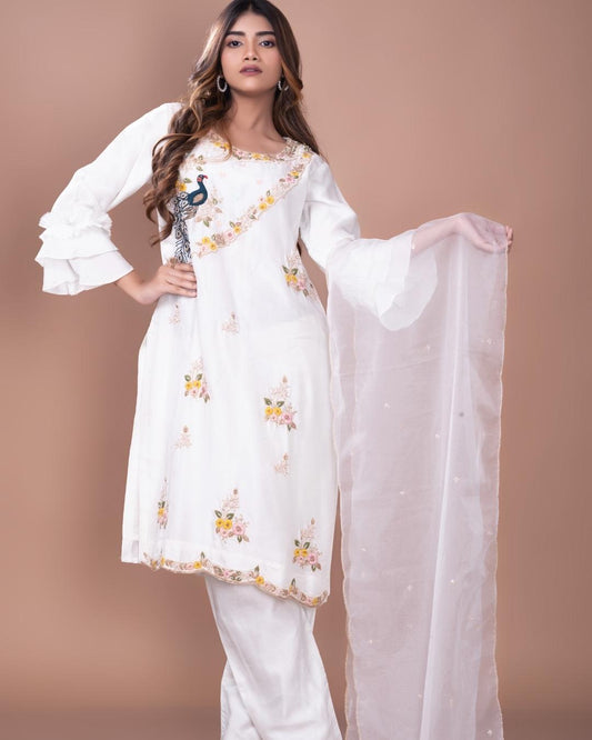 V CTR 0137 WHITE DOLA SILK PEACOCK EMBRIODERY